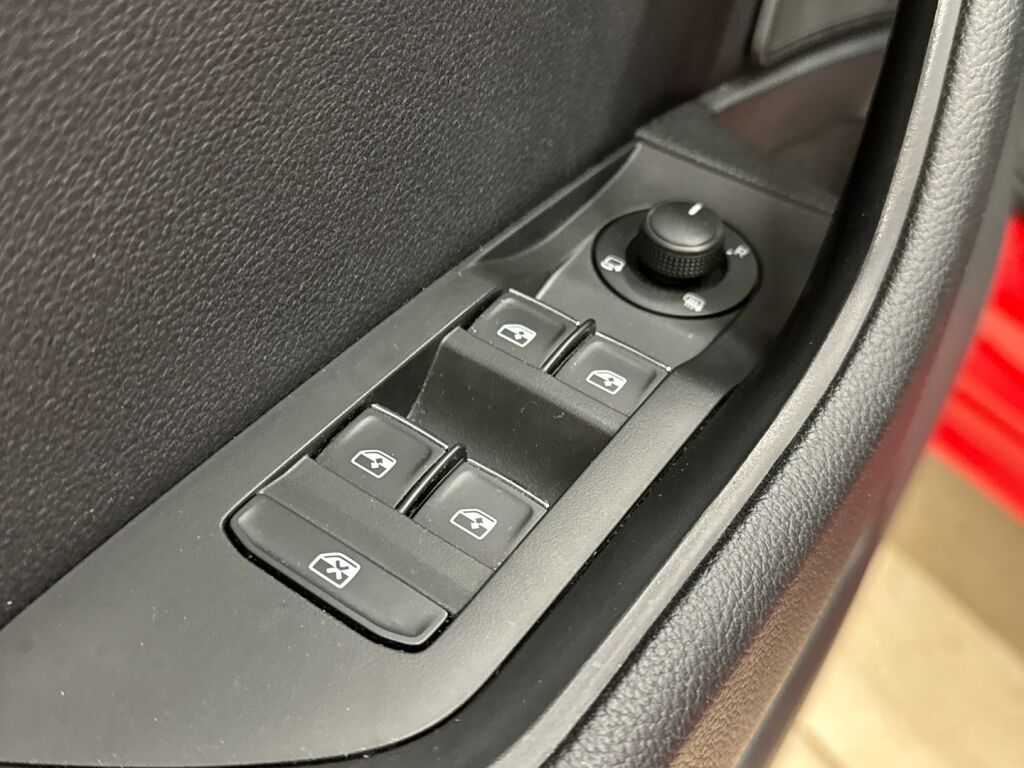 Skoda Superb 2016 Punainen