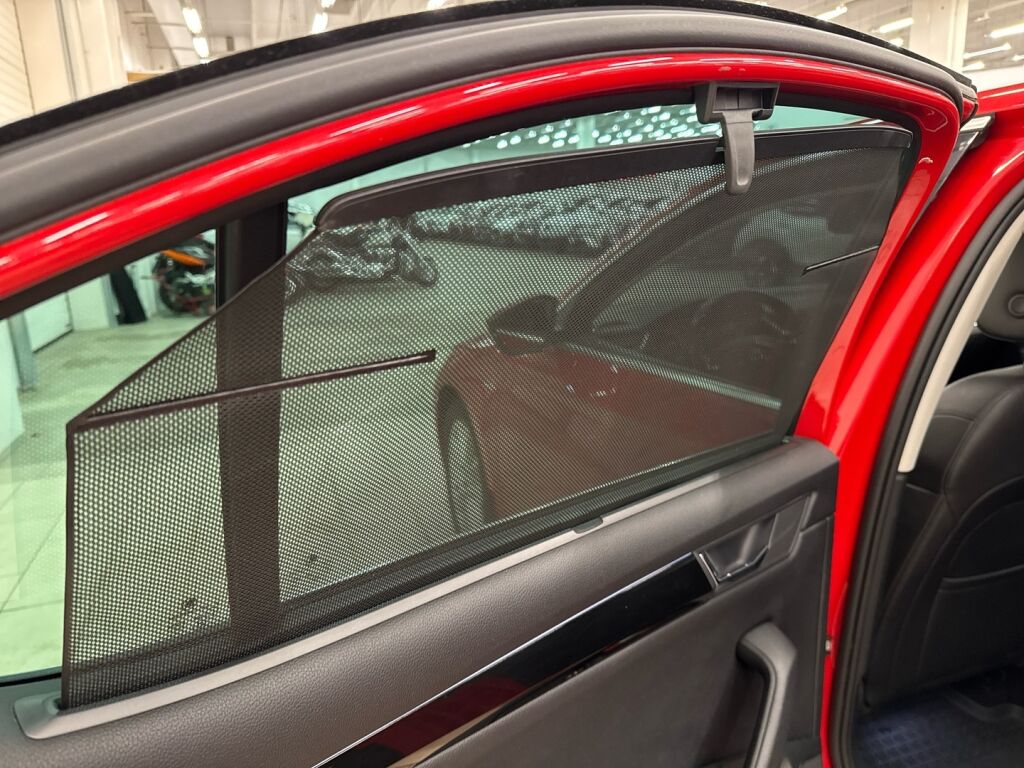 Skoda Superb 2016 Punainen