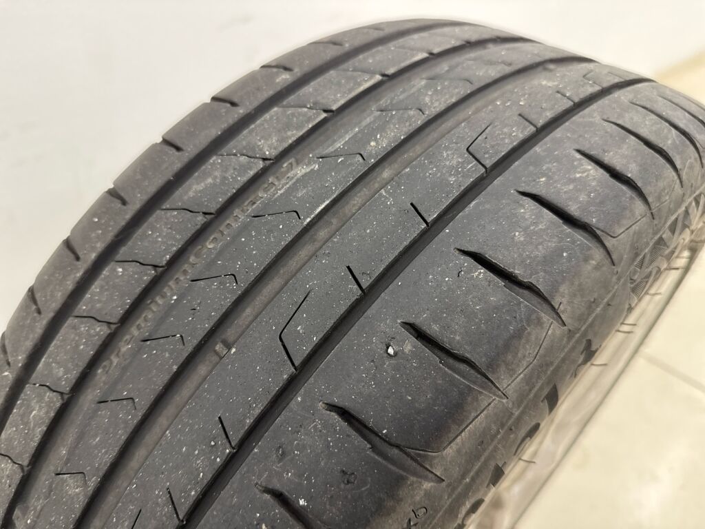 Skoda Superb 2016 Punainen