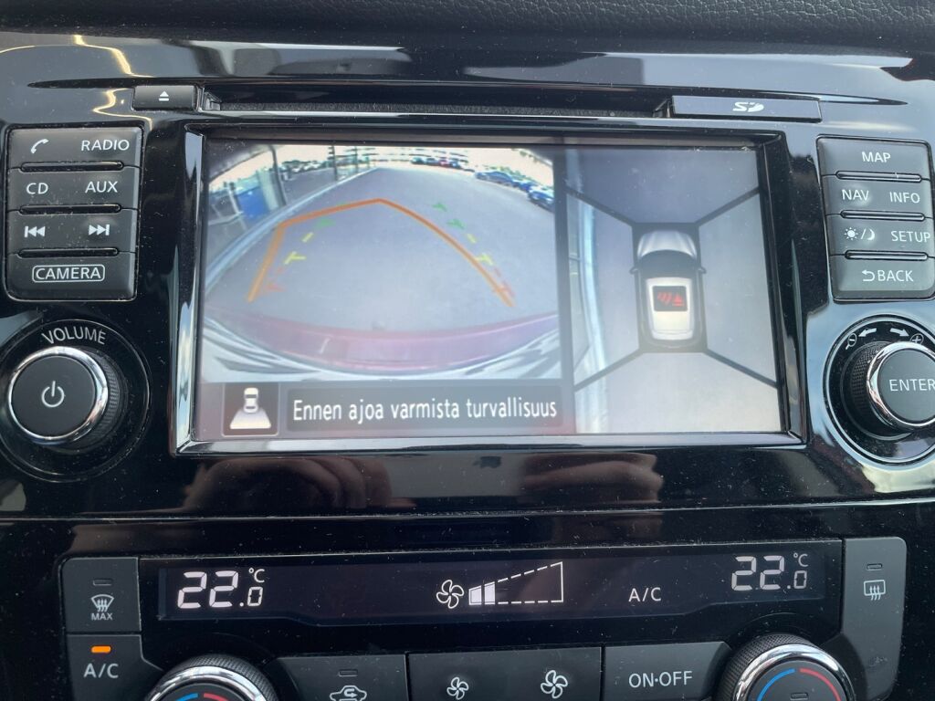 Nissan Qashqai 2016 Punainen