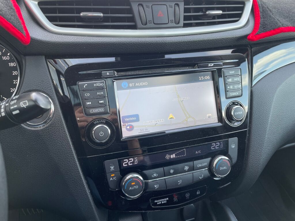Nissan Qashqai 2016 Punainen