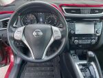 Nissan Qashqai 2016 Punainen