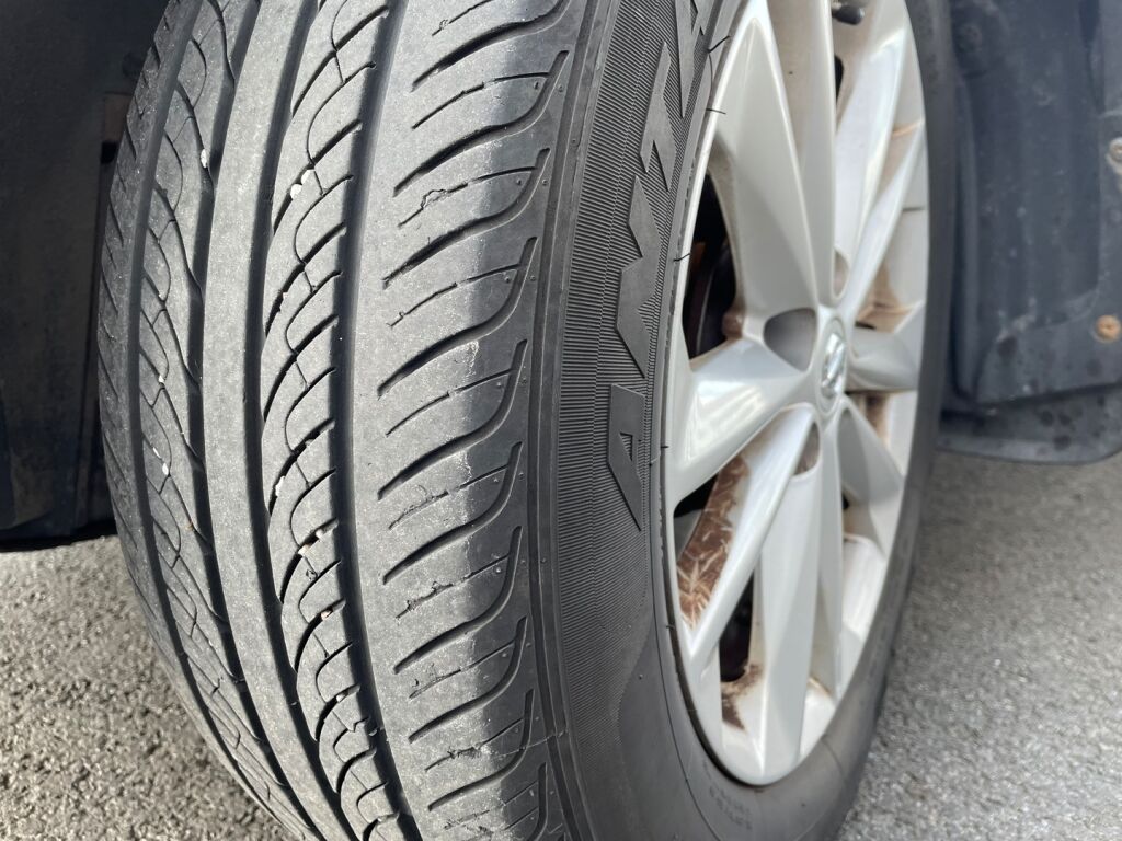 Nissan Qashqai 2016 Punainen