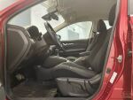 Nissan Qashqai 2016 Punainen
