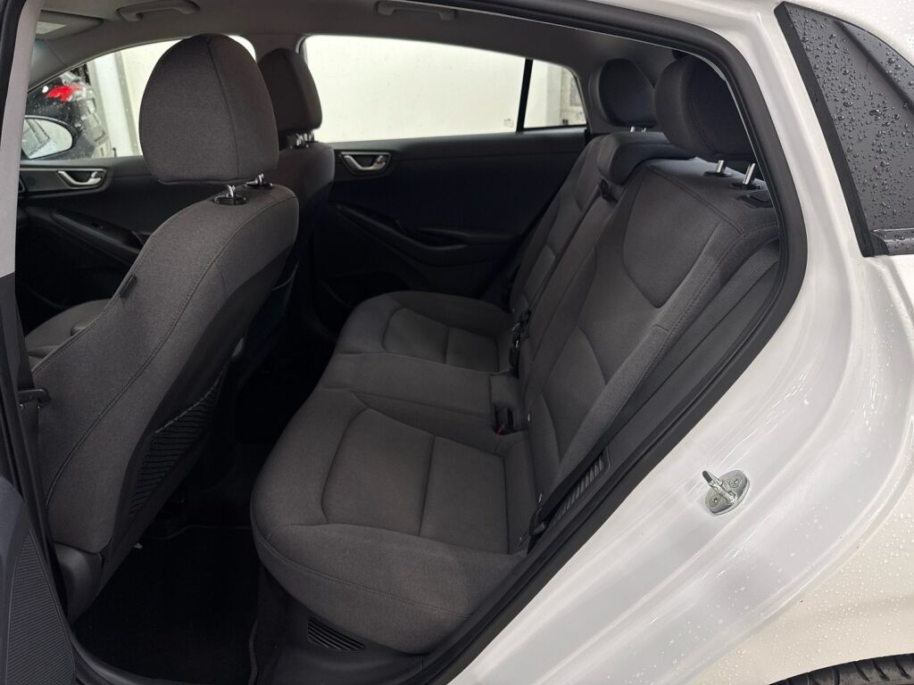 Hyundai IONIQ plug-in 2021 Valkoinen