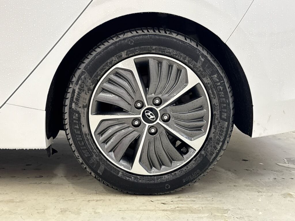 Hyundai IONIQ plug-in 2021 Valkoinen