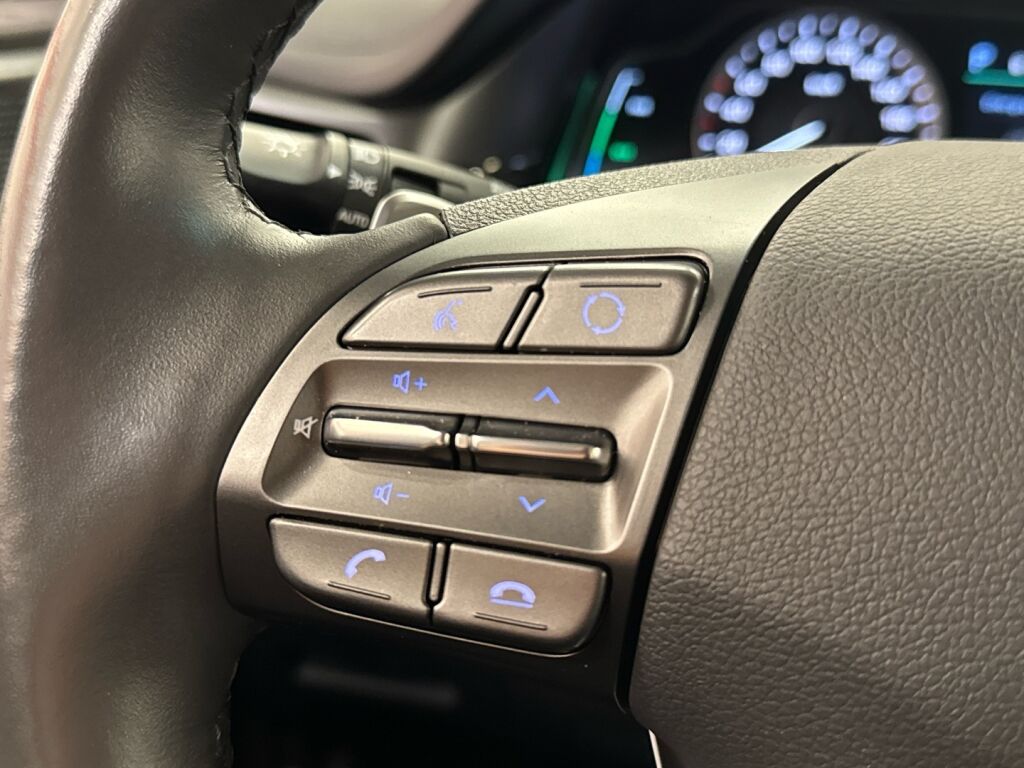 Hyundai IONIQ plug-in 2021 Valkoinen