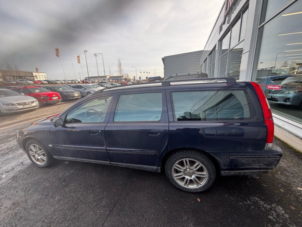Volvo V70 2006 Sininen