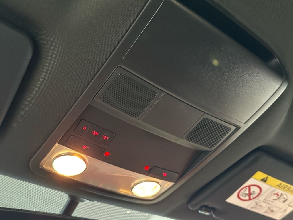 Volkswagen Beetle 2017 Punainen