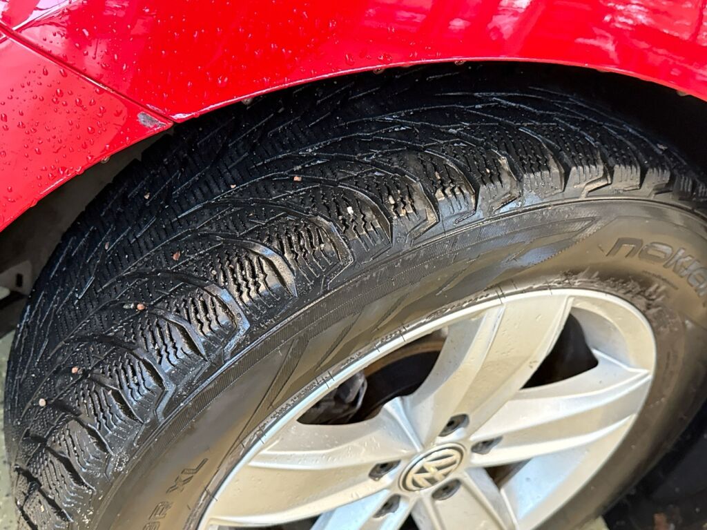 Volkswagen Beetle 2017 Punainen