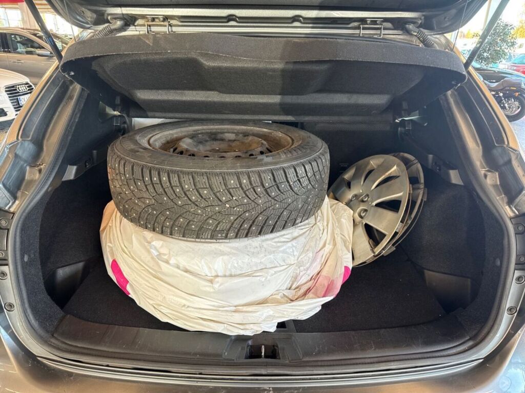 Nissan Qashqai 2017 Harmaa