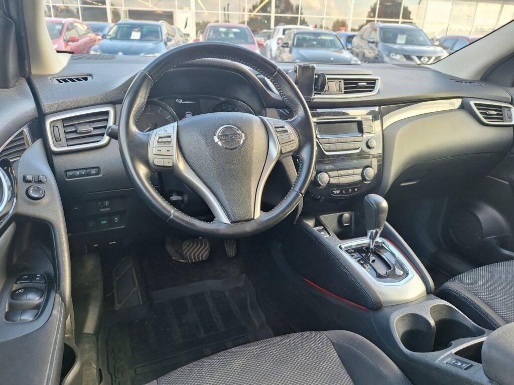 Nissan Qashqai 2017 Harmaa