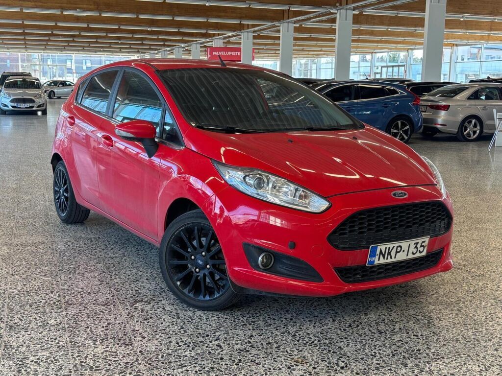Ford Fiesta 2017 Punainen