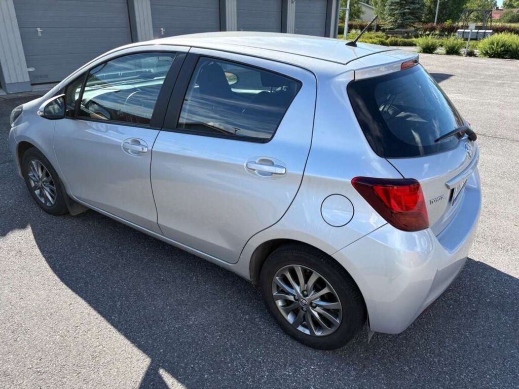 Toyota Yaris 2017 Hopea
