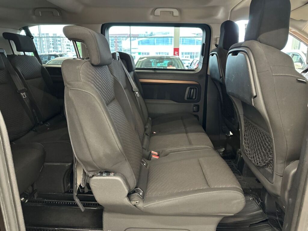 Toyota Proace Verso 2017 Ruskea (beige)