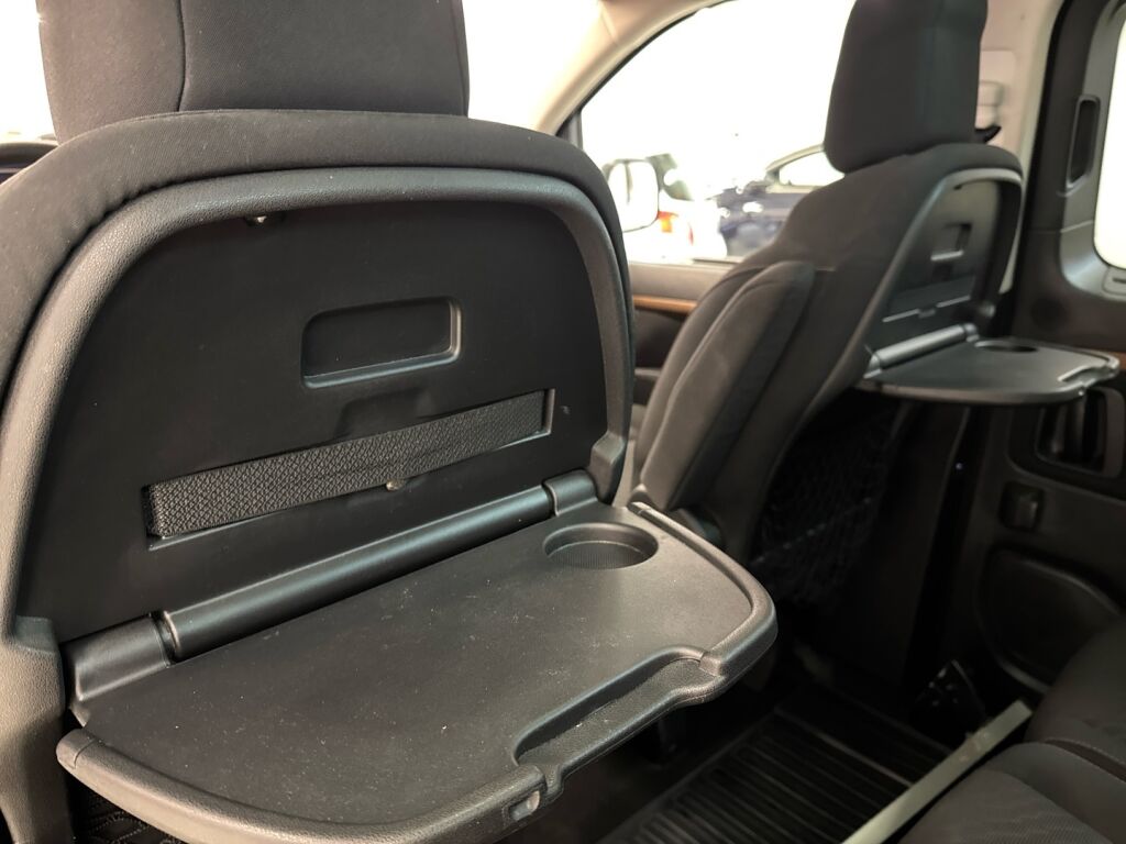 Toyota Proace Verso 2017 Ruskea (beige)