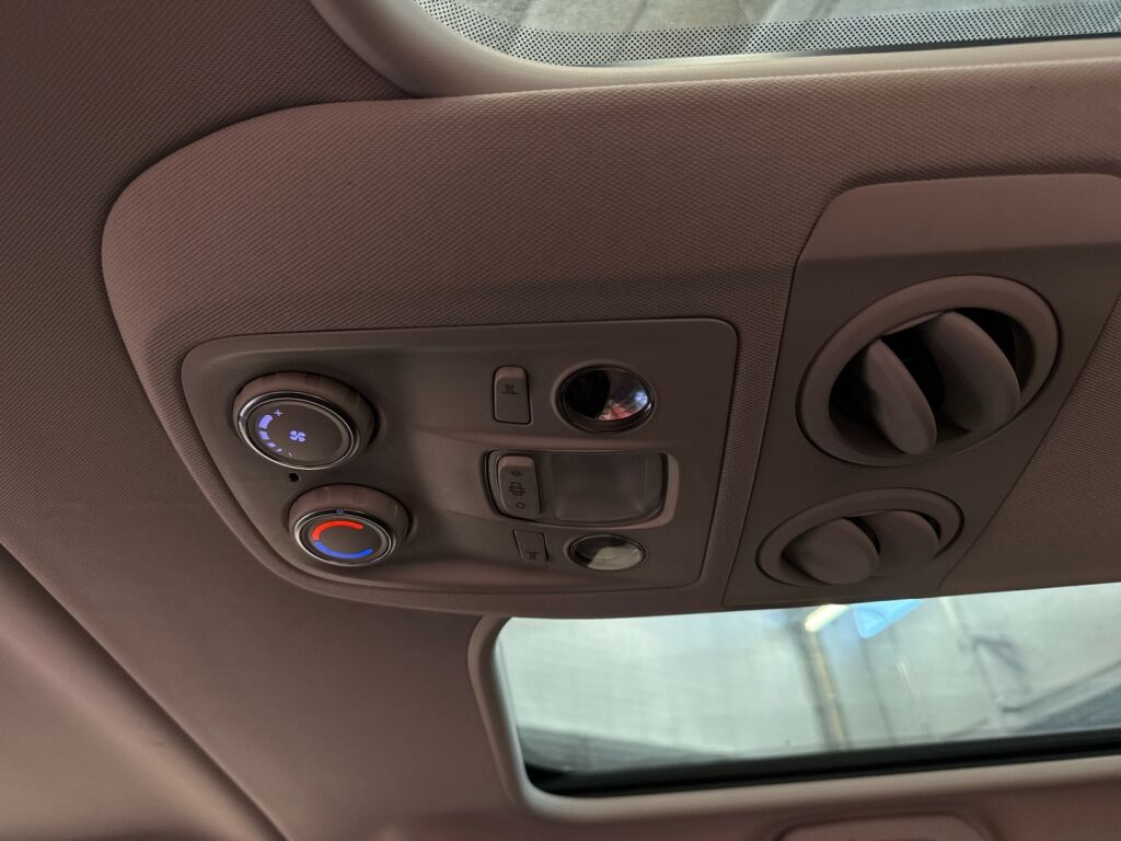 Toyota Proace Verso 2017 Ruskea (beige)