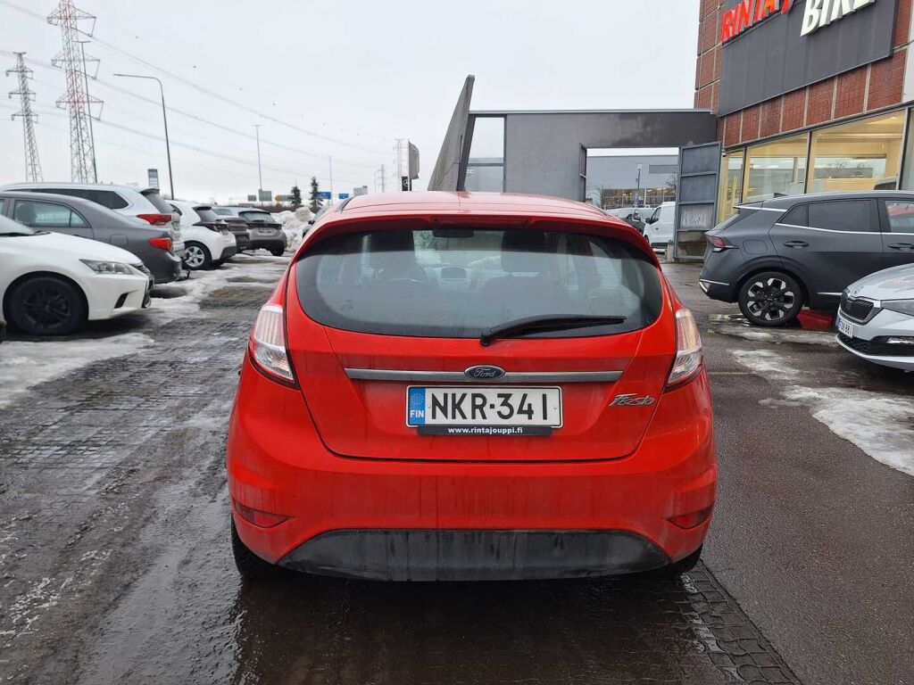 Ford Fiesta 2017 Punainen