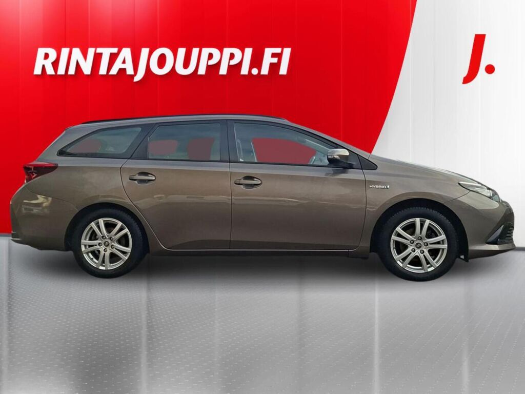 Toyota Auris 2017 Ruskea