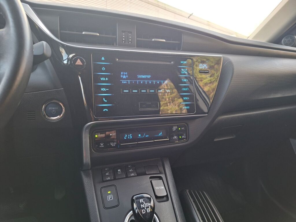 Toyota Auris 2017 Ruskea