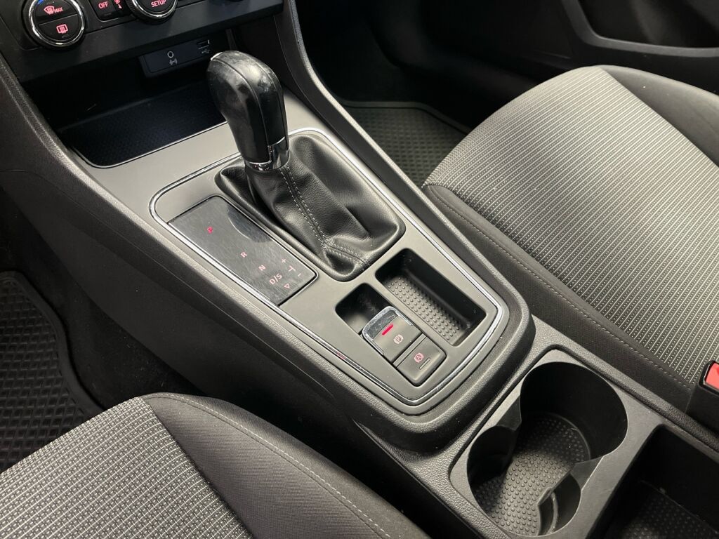 Seat Leon ST 2017 Valkoinen