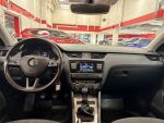 Skoda Octavia 2017 Punainen
