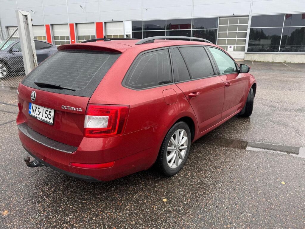 Skoda Octavia 2017 Punainen