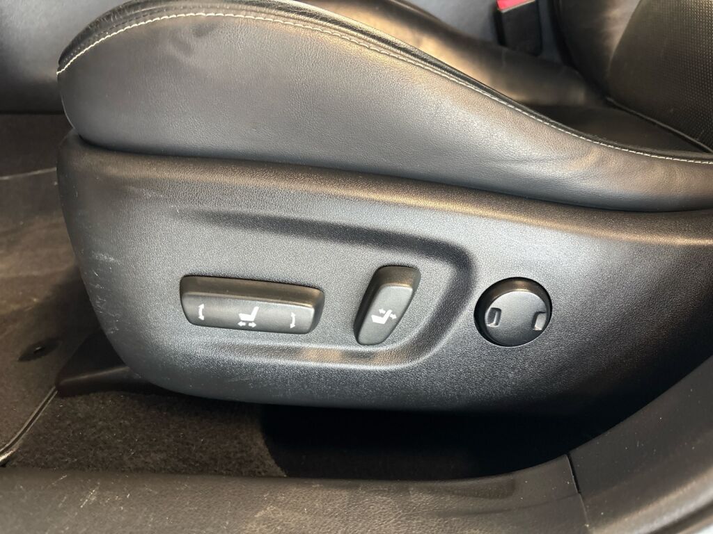 Lexus CT 2011 Valkoinen