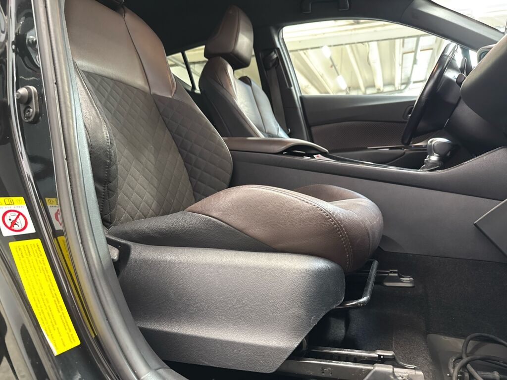 Toyota C-HR 2017 Musta