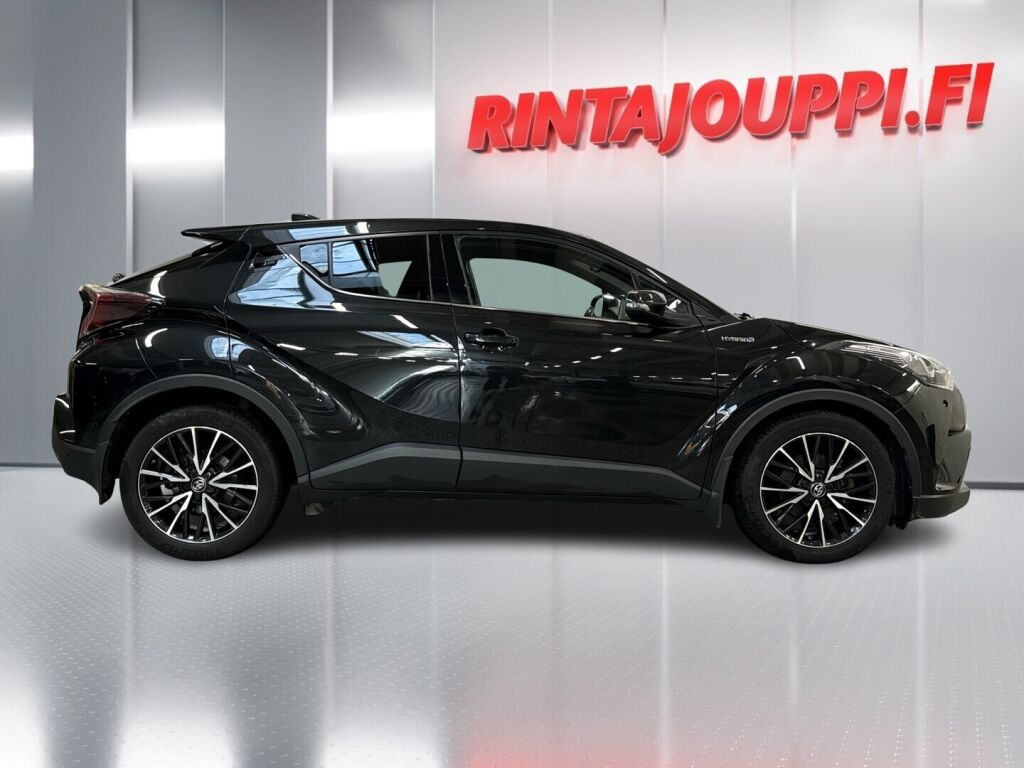 Toyota C-HR 2017 Musta