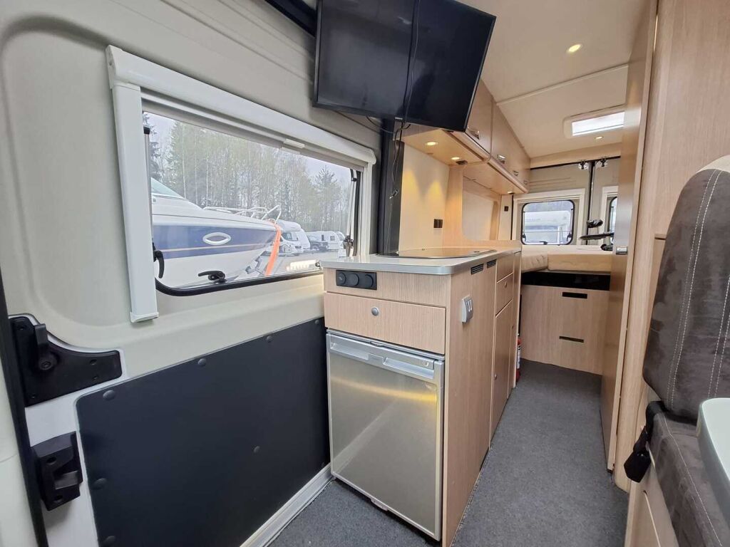 Pössl Roadcar VAN R 640 2017 9