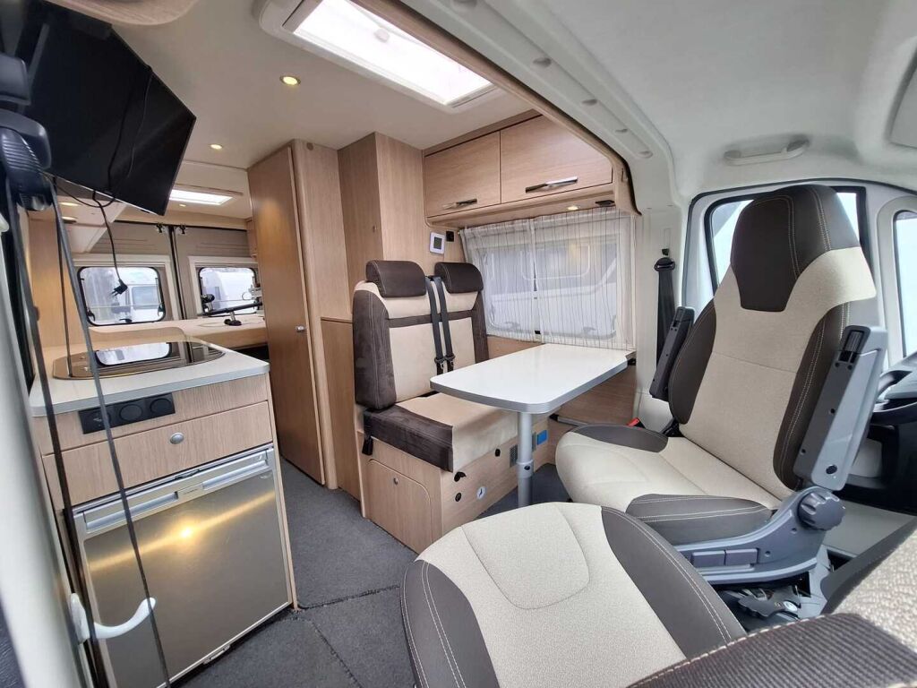 Pössl Roadcar VAN R 640 2017 9