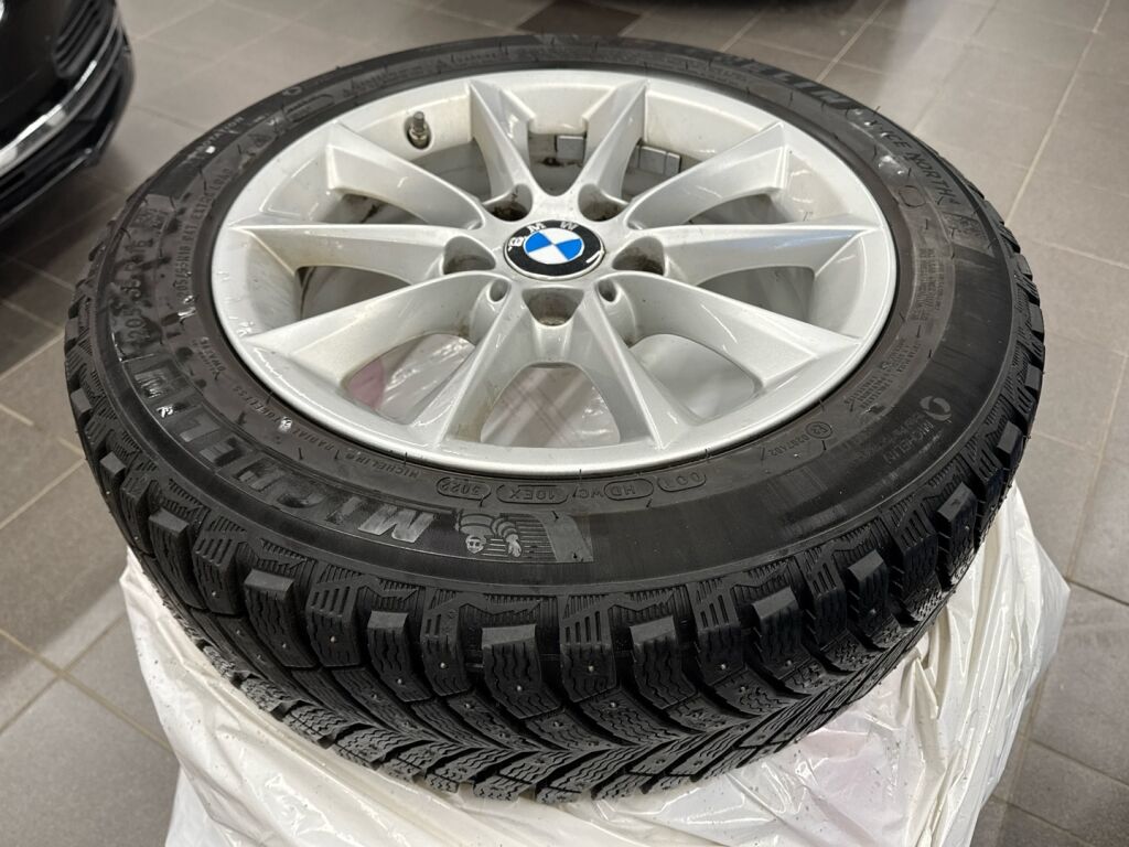 BMW 118 2017 Sininen