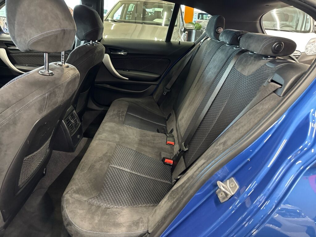 BMW 118 2017 Sininen