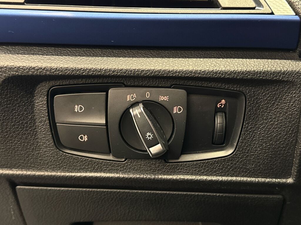 BMW 118 2017 Sininen