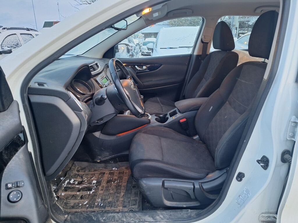 Nissan Qashqai 2017 Valkoinen
