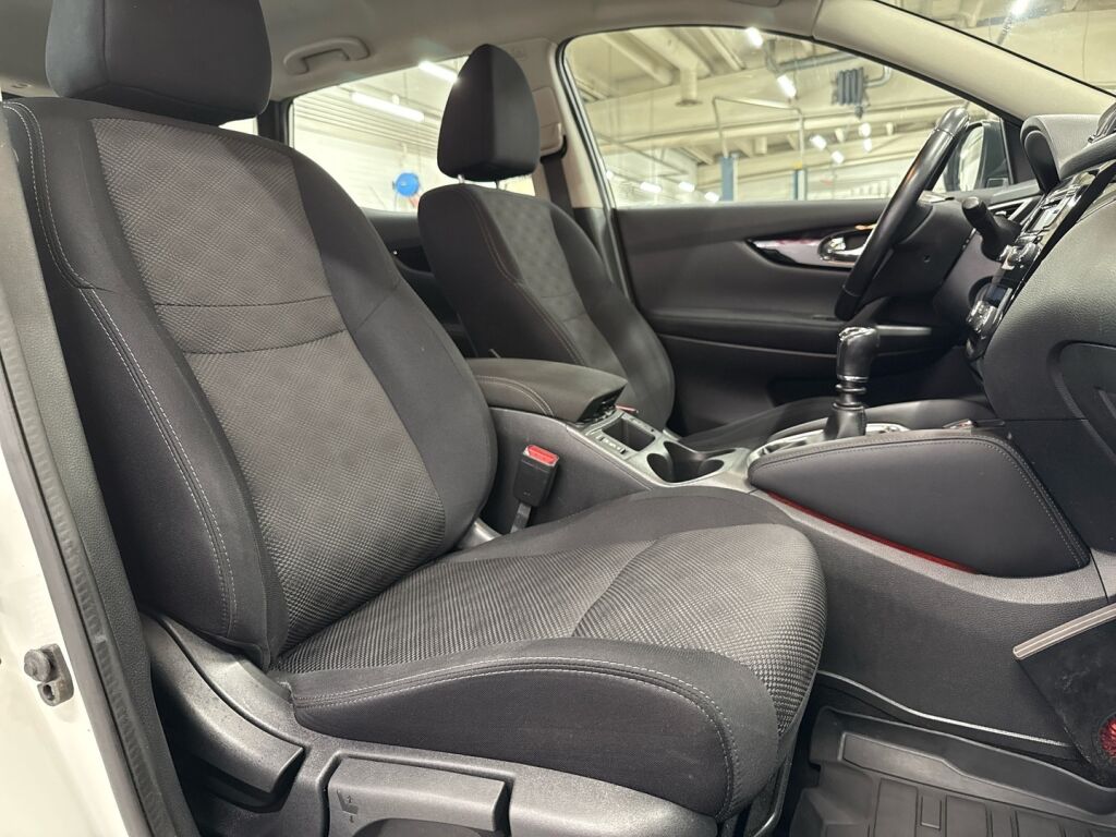 Nissan Qashqai 2017 Valkoinen