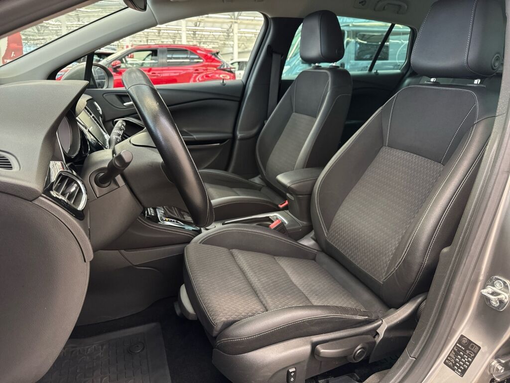 Opel Astra 2017 Ruskea (beige)