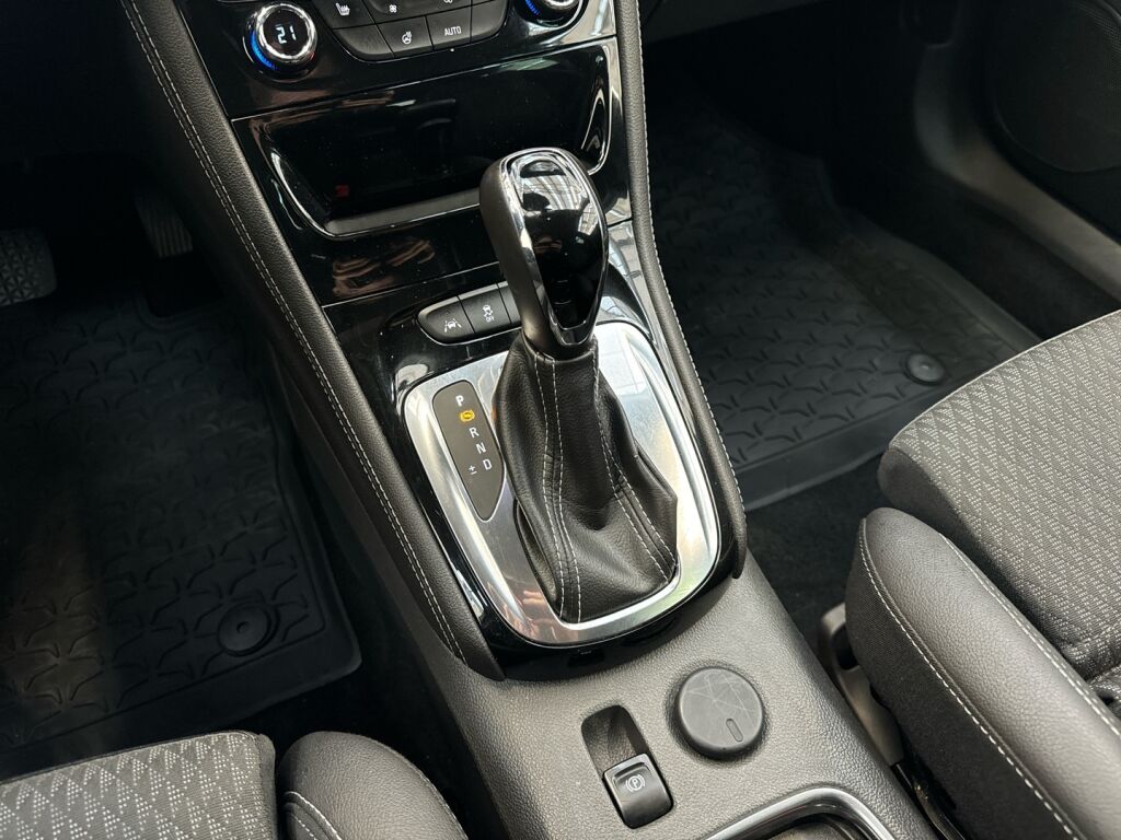 Opel Astra 2017 Ruskea (beige)