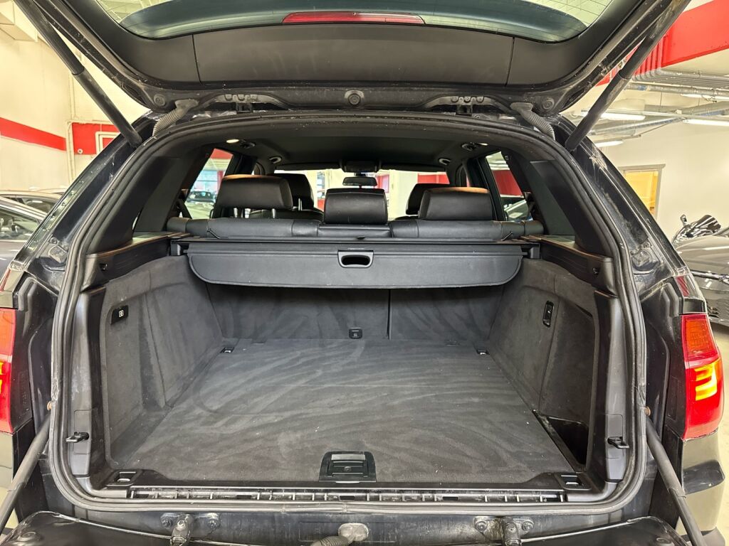 BMW X5 2007 Musta