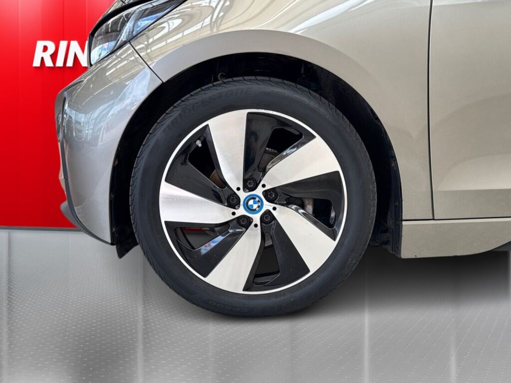 BMW i3 2016 Ruskea (beige)