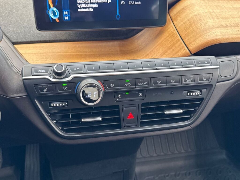 BMW i3 2016 Ruskea (beige)
