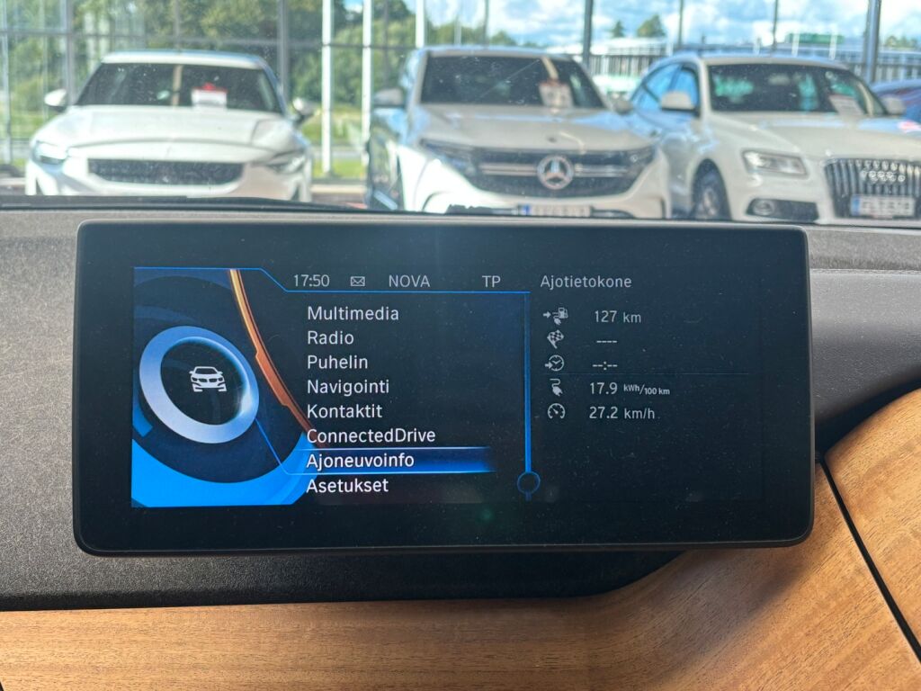 BMW i3 2016 Ruskea (beige)