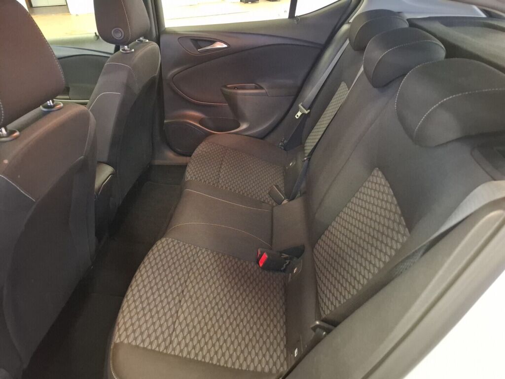 Opel Astra 2017 Valkoinen