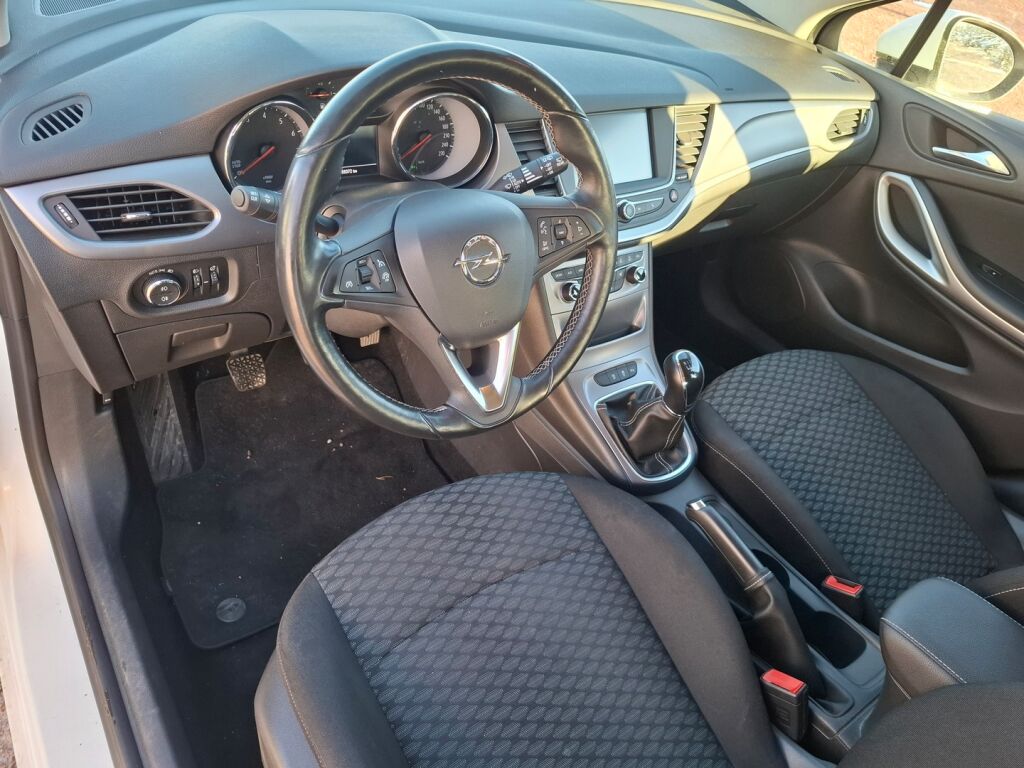 Opel Astra 2017 Valkoinen