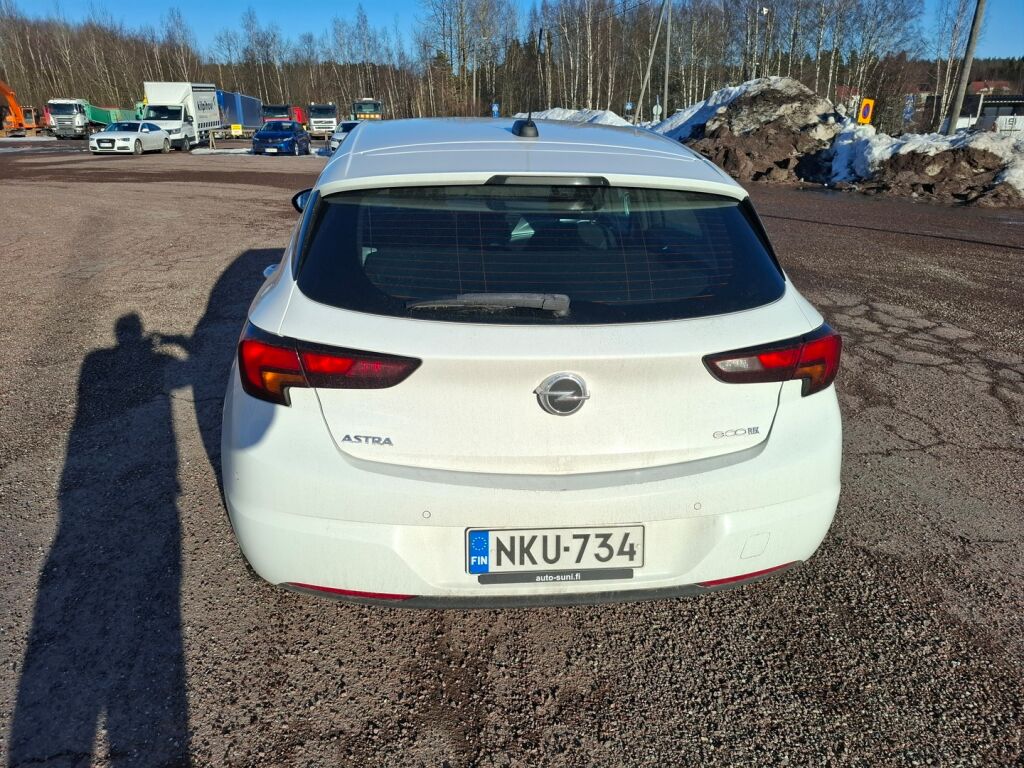 Opel Astra 2017 Valkoinen