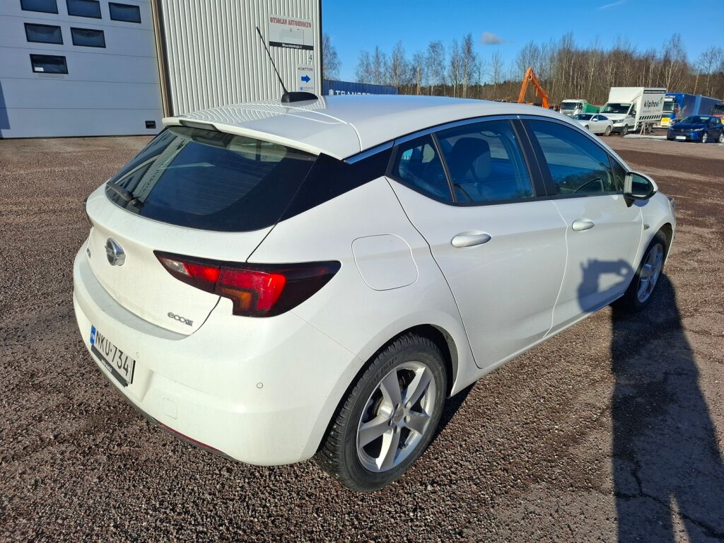Opel Astra 2017 Valkoinen