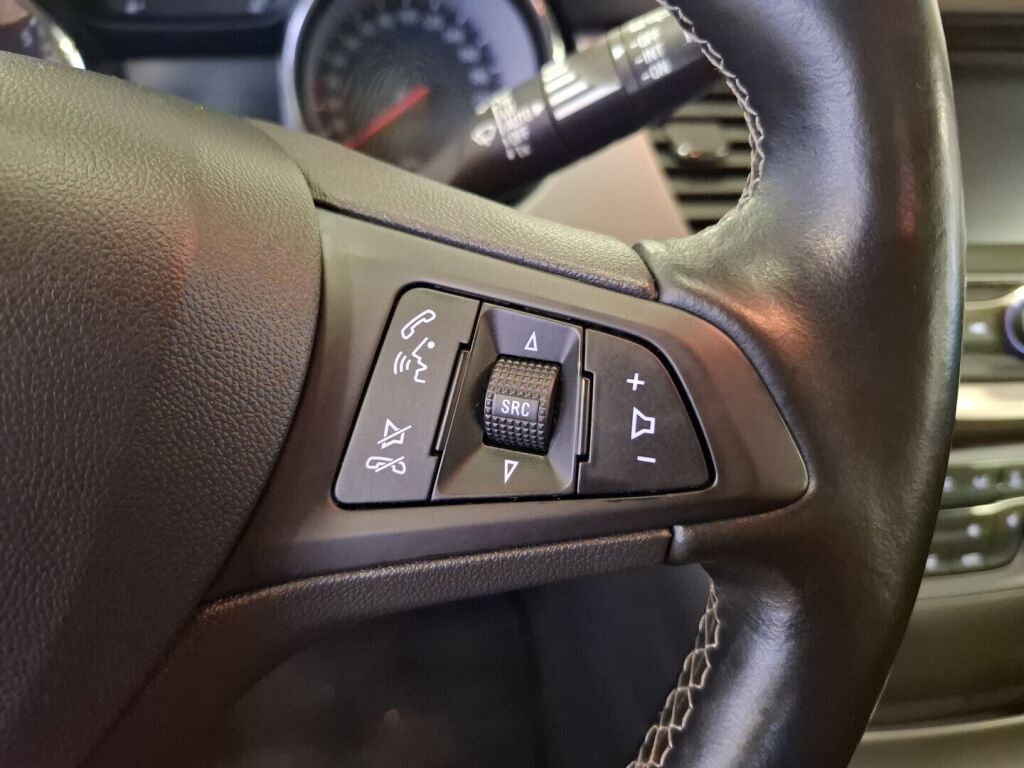 Opel Astra 2017 Valkoinen