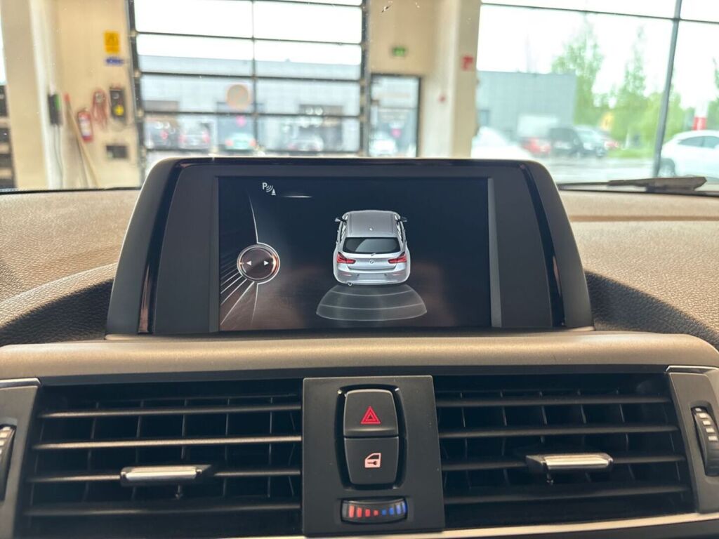 BMW 118 2017 Musta