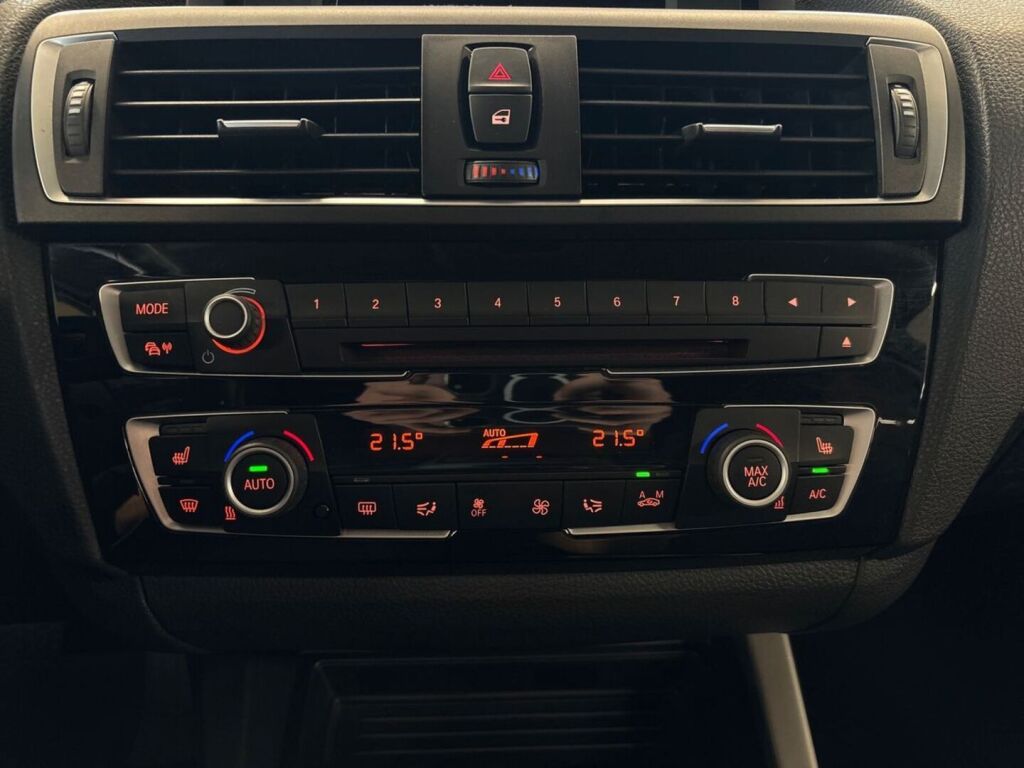 BMW 118 2017 Musta
